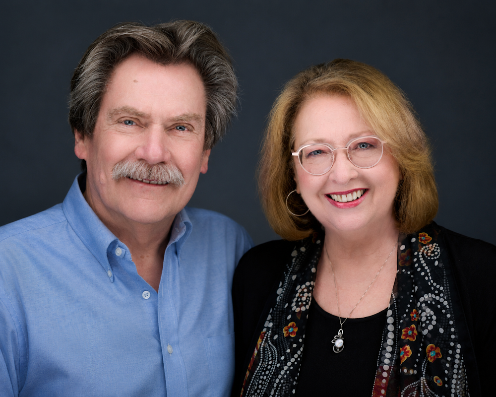 Bob Gordon and Cheryl Reavis, AVL Experts presenting agents