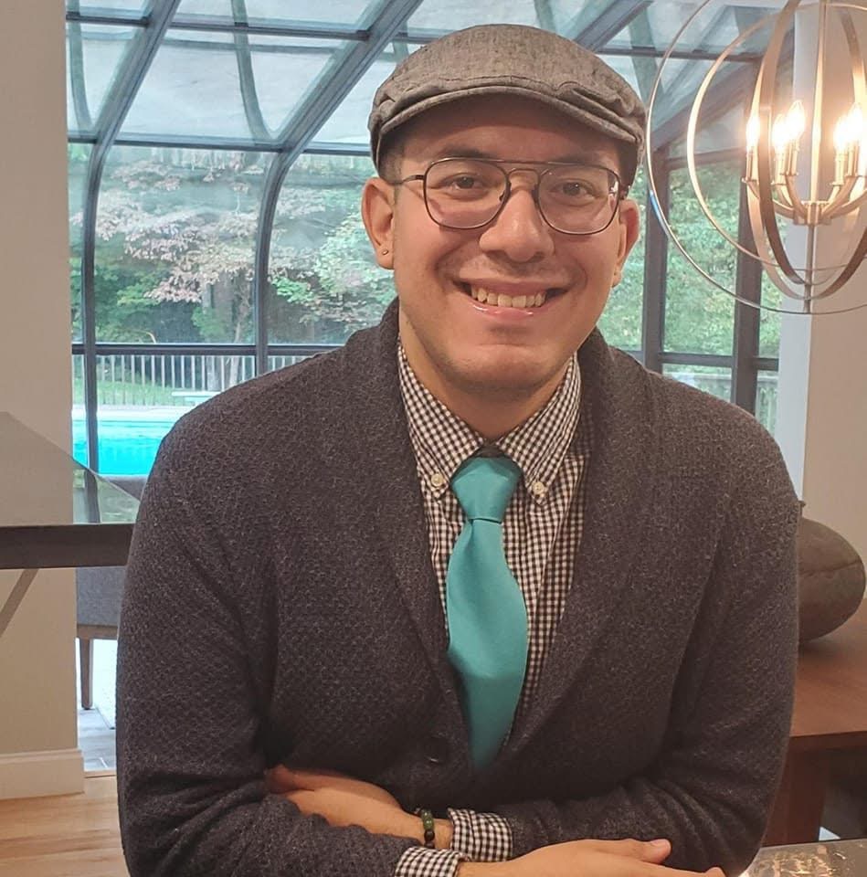 Carlos Cardenas, Bilingual Broker at AVL Experts